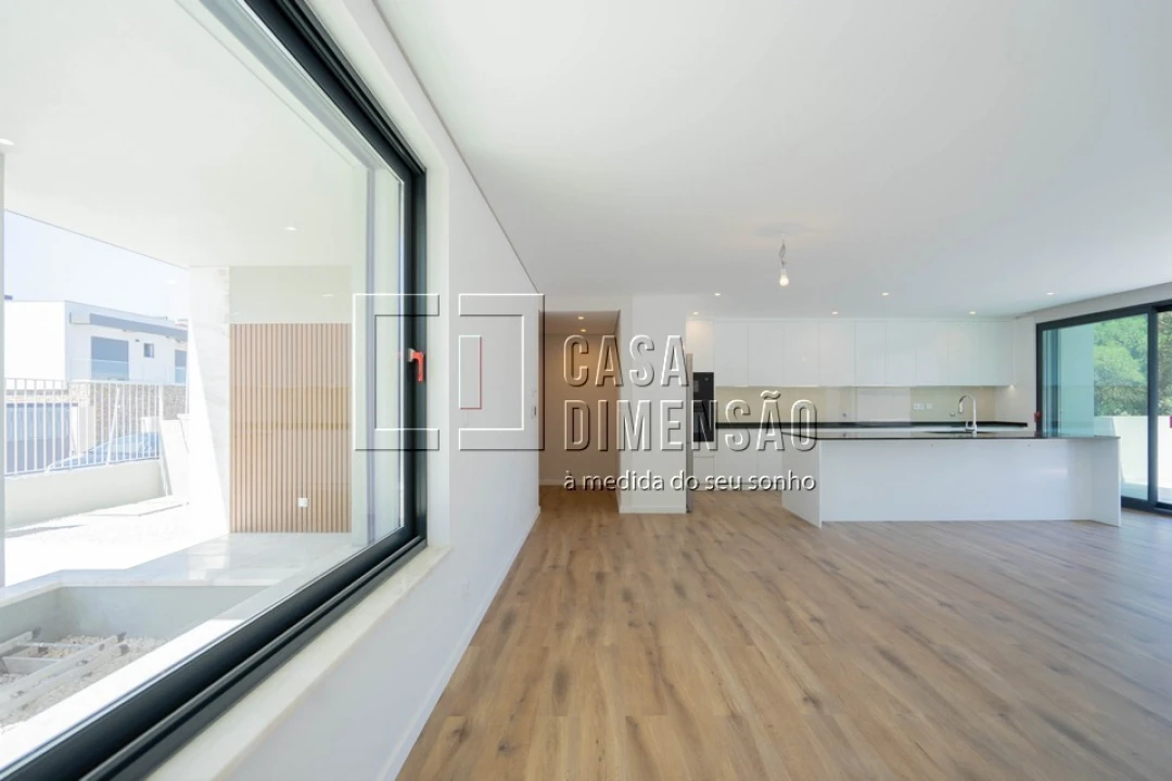 Moradia T3 para Venda em Barcarena Foto 7