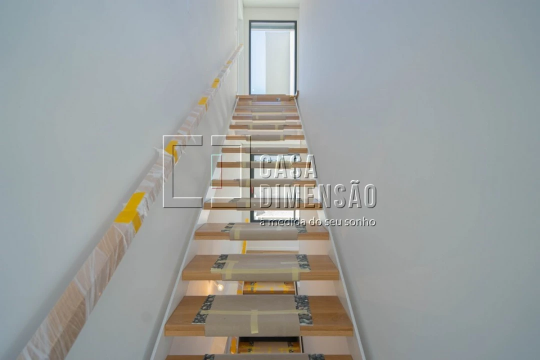 Moradia T3 para Venda em Barcarena Foto 27