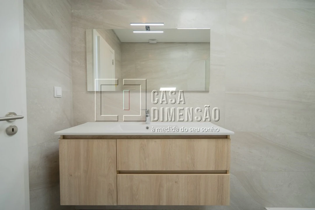 Moradia T3 para Venda em Barcarena Foto 46