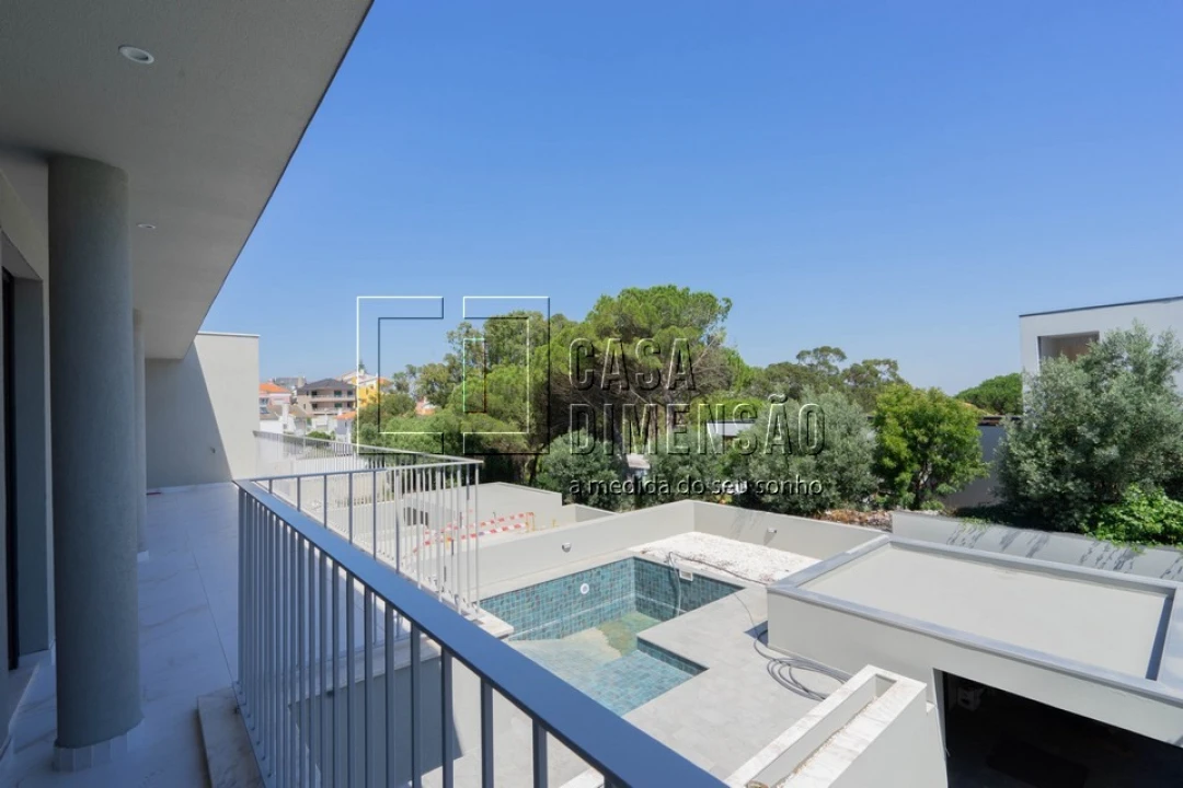 Moradia T3 para Venda em Barcarena Foto 68