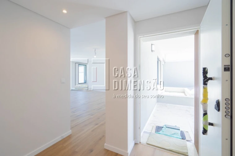 Moradia T3 para Venda em Barcarena Foto 2