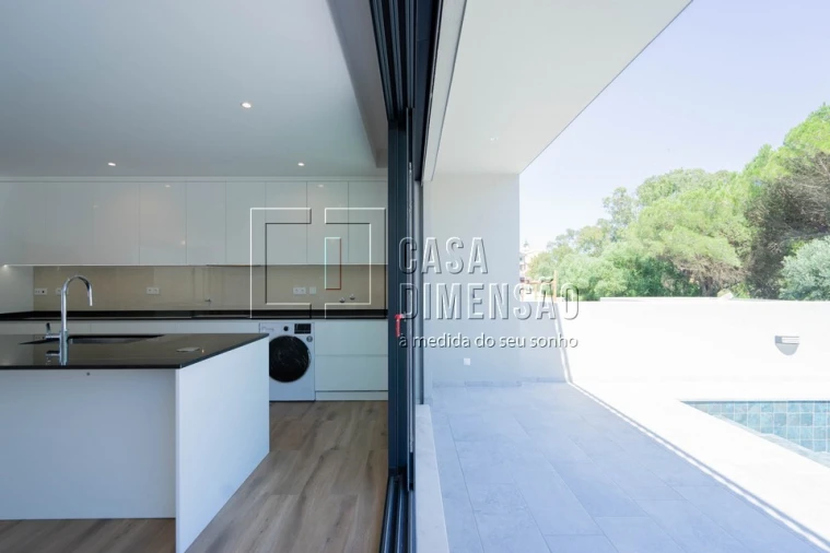 Moradia T3 para Venda em Barcarena Foto 21