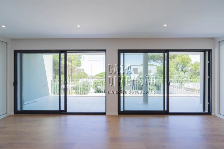 Moradia T3 para Venda em Barcarena Foto 40