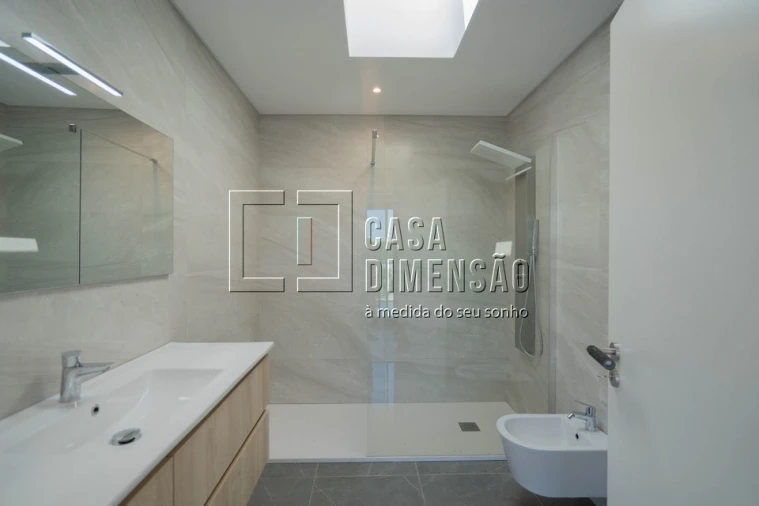 Moradia T3 para Venda em Barcarena Foto 43