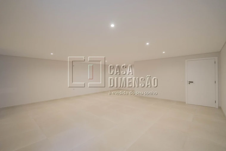 Moradia T3 para Venda em Barcarena Foto 80