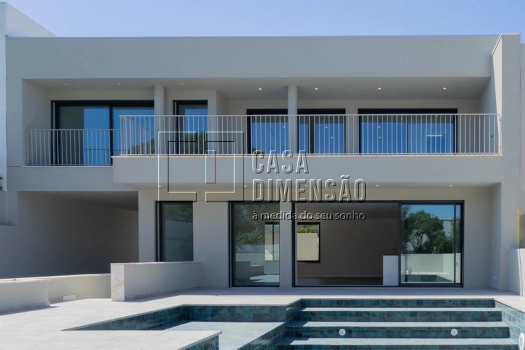 Moradia T3 para Venda em Barcarena Foto 97