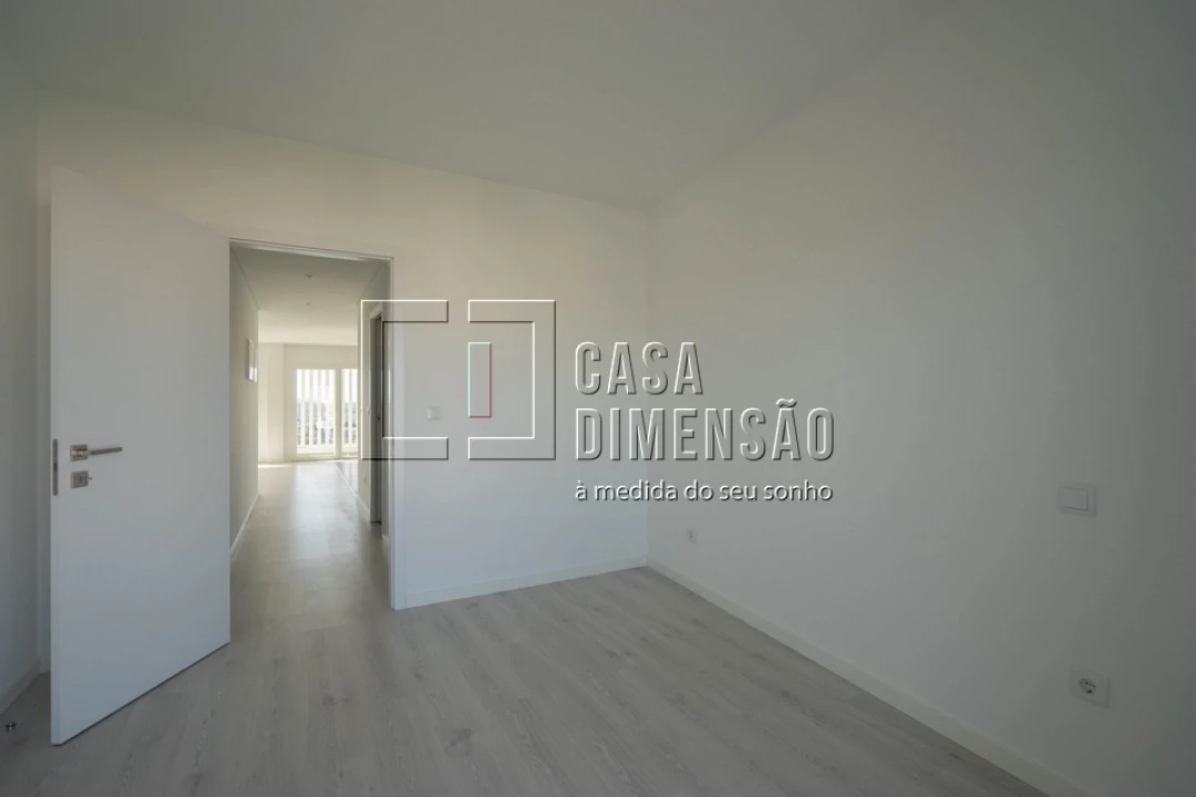 Apartamento T2 para Venda em Corroios Foto 17