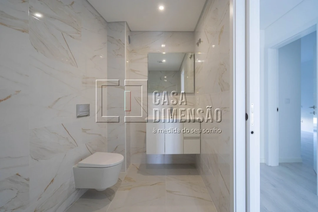 Apartamento T2 para Venda em Corroios Foto 25