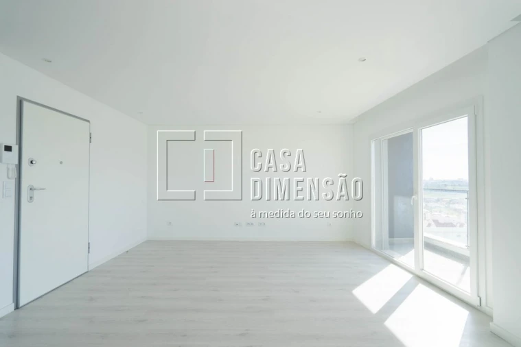 Apartamento T2 para Venda em Corroios Foto 3