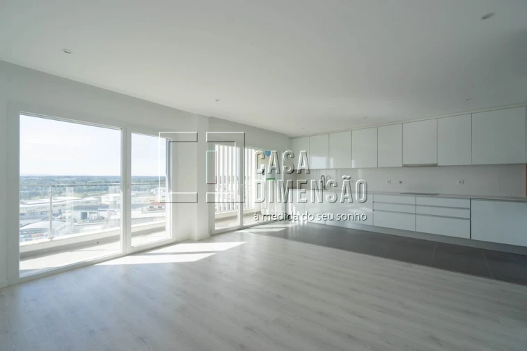 Apartamento T2 para Venda em Corroios Foto 7