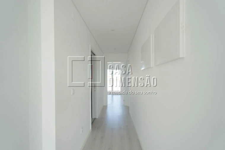 Apartamento T2 para Venda em Corroios Foto 15