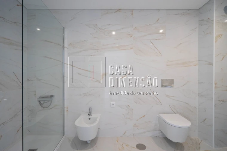 Apartamento T2 para Venda em Corroios Foto 27