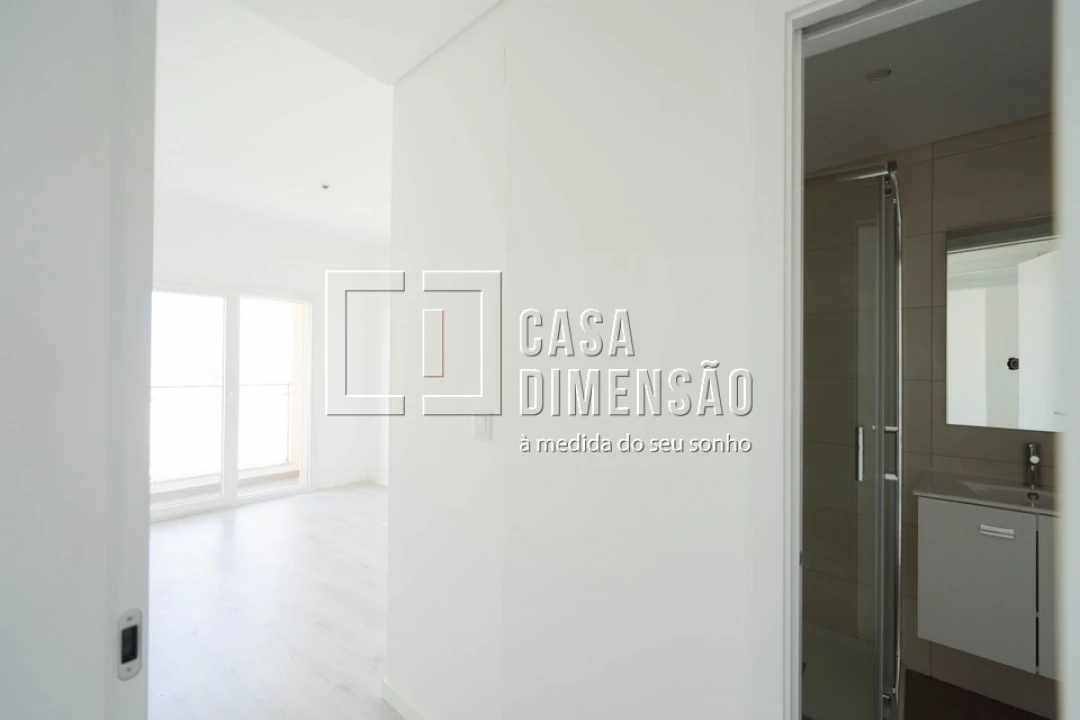 Apartamento T3 para Venda em Corroios Foto 23