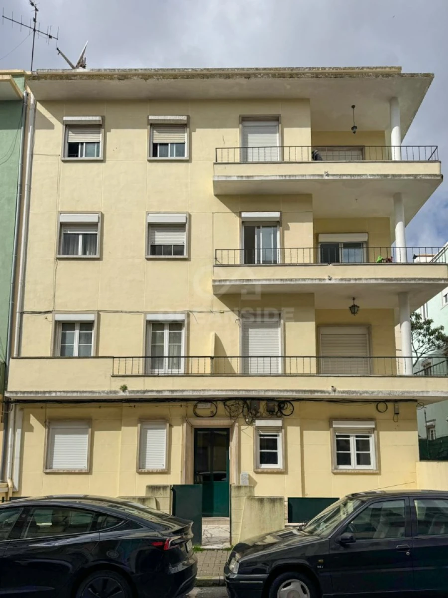 Apartamento T2 para Venda em Falagueira-Venda Nova Foto 1