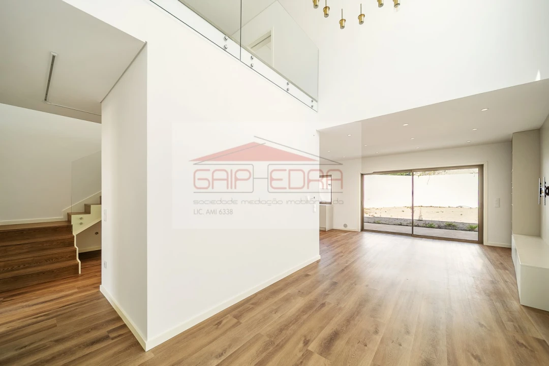 Moradia T3 para Venda em Esmoriz Foto 2