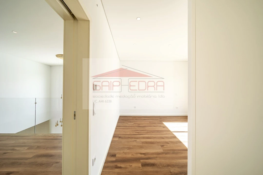 Moradia T3 para Venda em Esmoriz Foto 17