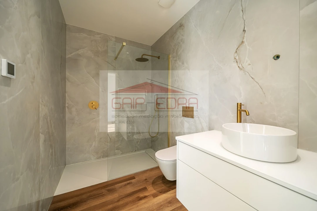 Moradia T3 para Venda em Esmoriz Foto 19