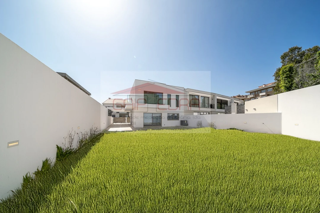 Moradia T3 para Venda em Esmoriz Foto 27