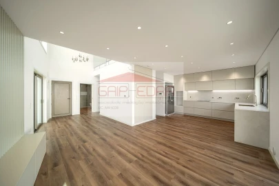 Moradia T3 para Venda em Esmoriz