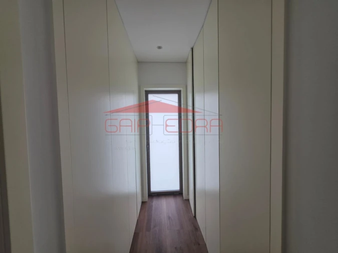 Moradia T3 para Venda em Esmoriz Foto 24