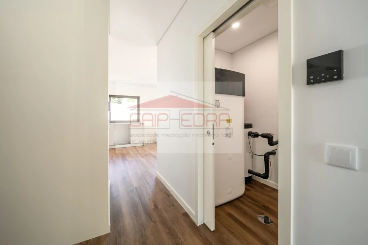 Moradia T3 para Venda em Esmoriz Foto 8