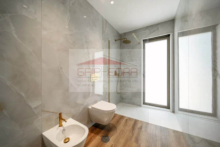 Moradia T3 para Venda em Esmoriz Foto 24