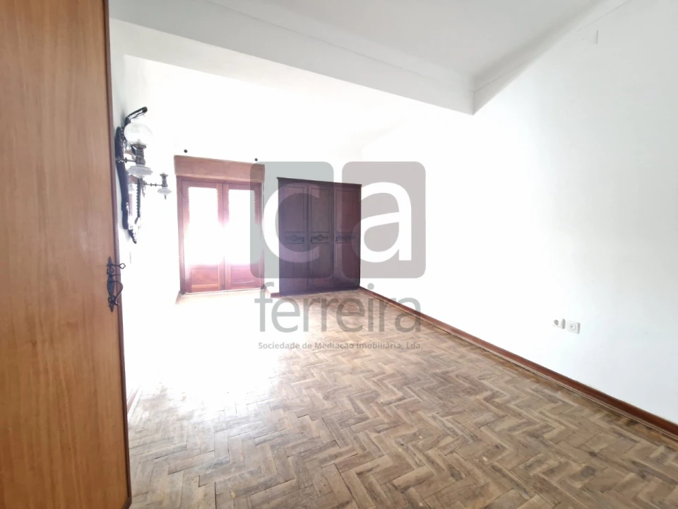 Moradia T4 para Venda em Almeirim Foto 12