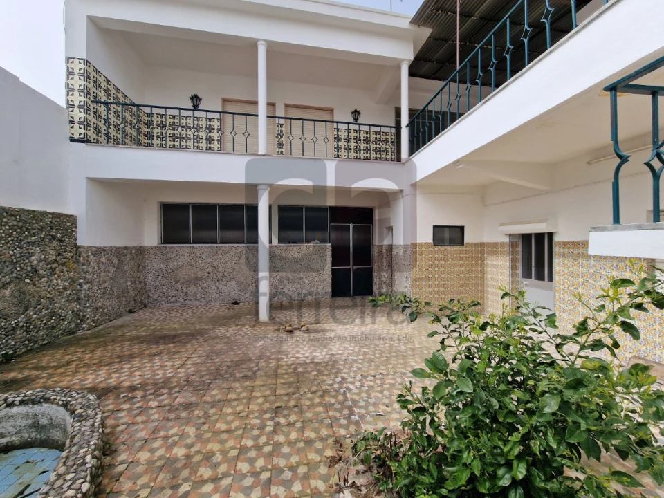 Moradia T4 para Venda em Almeirim Foto 38