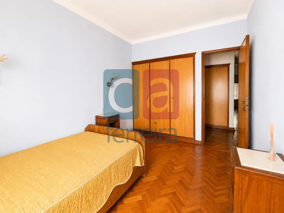 Moradia T4 para Venda em Almeirim Foto 16