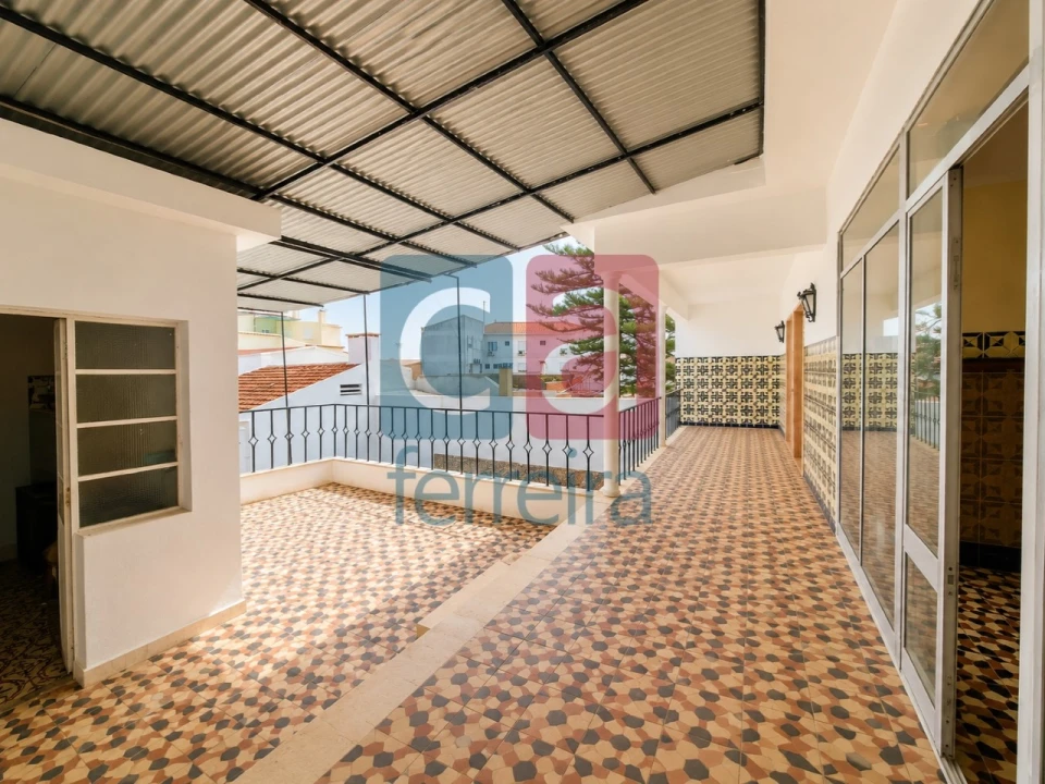 Moradia T4 para Venda em Almeirim Foto 28