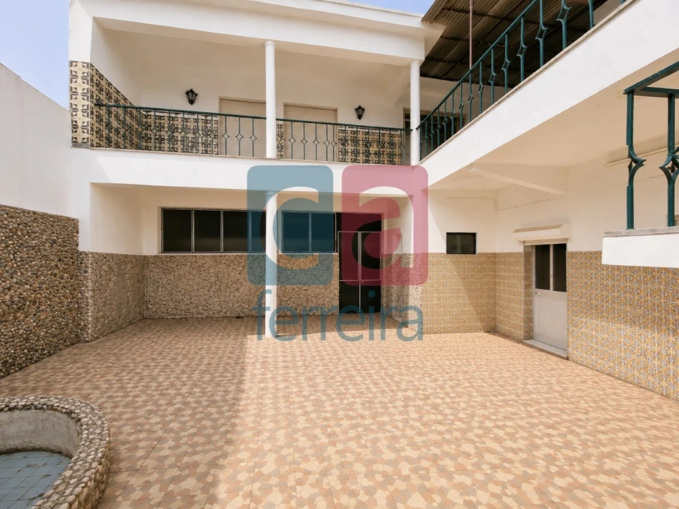 Moradia T4 para Venda em Almeirim Foto 32