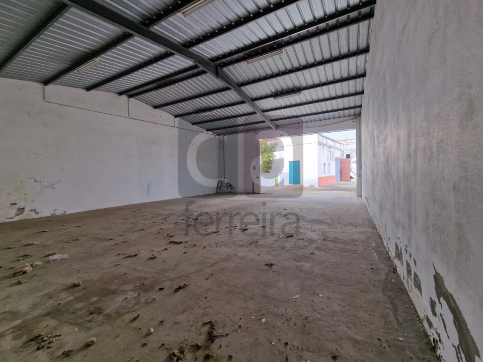 Armazém para Arrendamento em Almeirim Foto 4