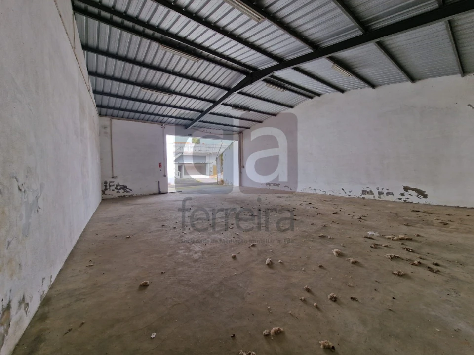 Armazém para Arrendamento em Almeirim Foto 5