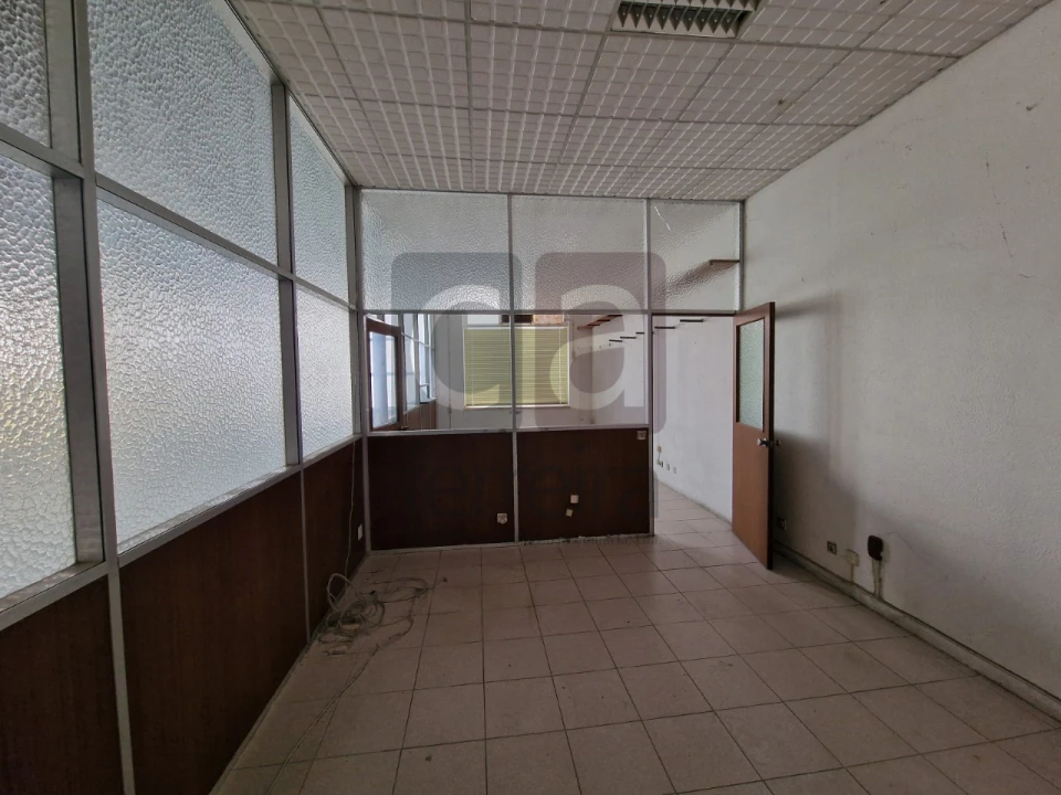 Armazém para Arrendamento em Almeirim Foto 6