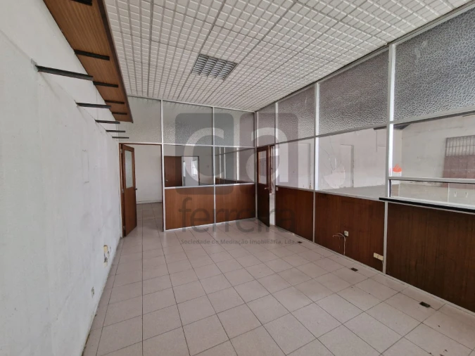 Armazém para Arrendamento em Almeirim Foto 7