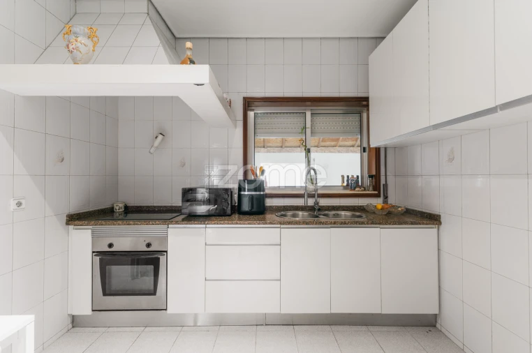 Moradia T4 para Venda em Anta e Guetim Foto 1