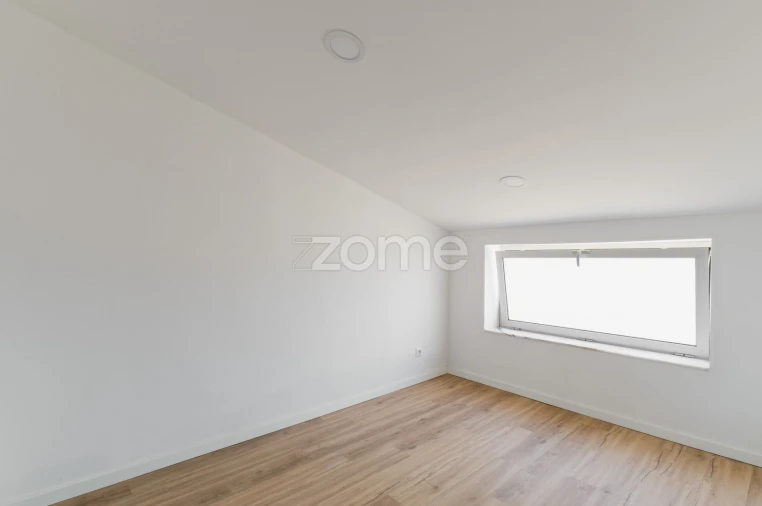 Moradia T4 para Venda em Anta e Guetim Foto 22