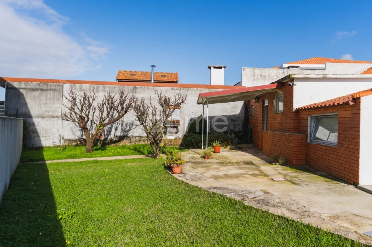 Moradia T4 para Venda em Anta e Guetim Foto 25