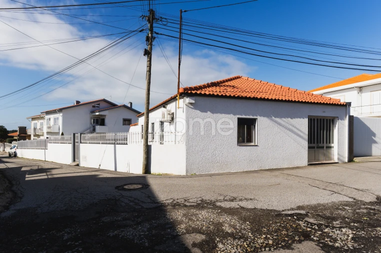 Moradia T4 para Venda em Anta e Guetim Foto 26