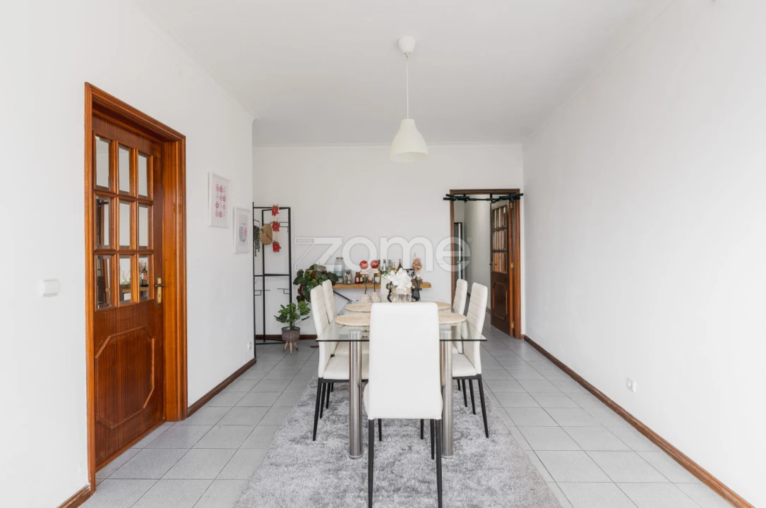 Moradia T4 para Venda em Anta e Guetim Foto 5