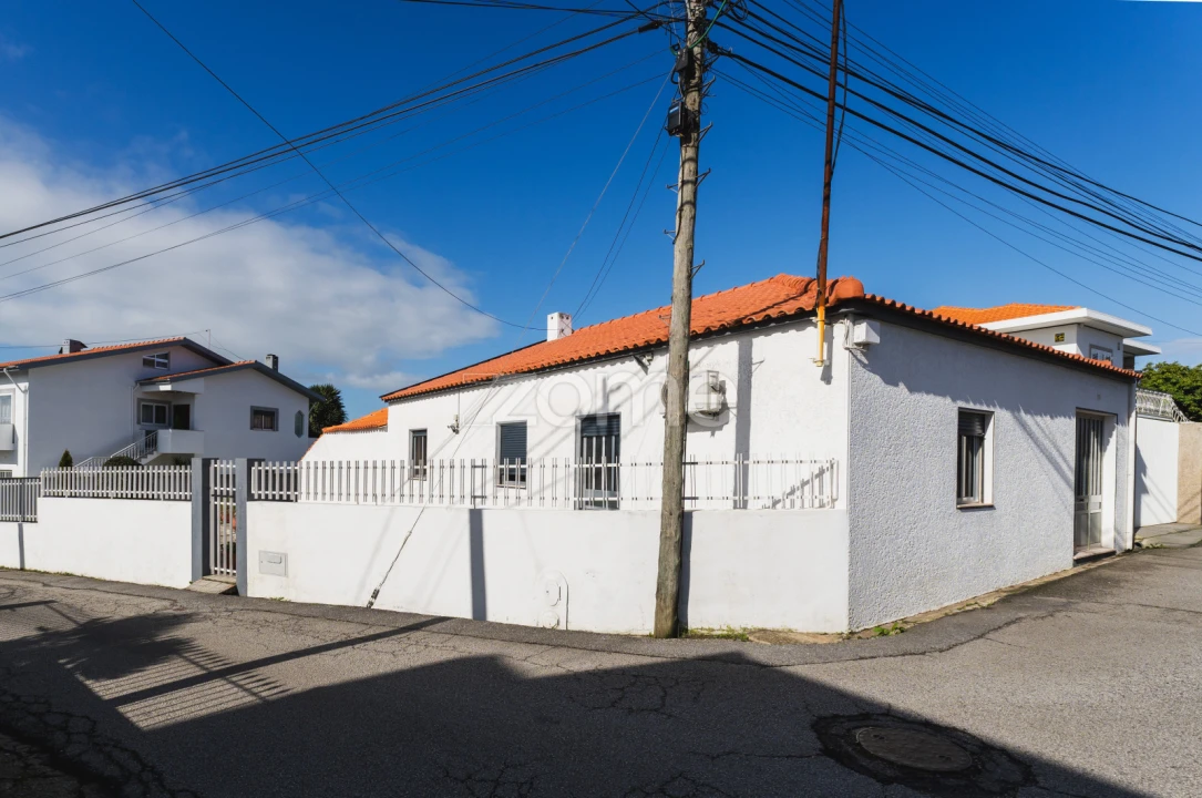 Moradia T4 para Venda em Anta e Guetim Foto 3