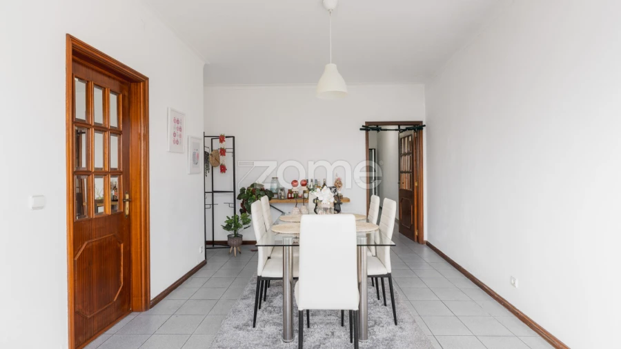 Moradia T4 para Venda em Anta e Guetim