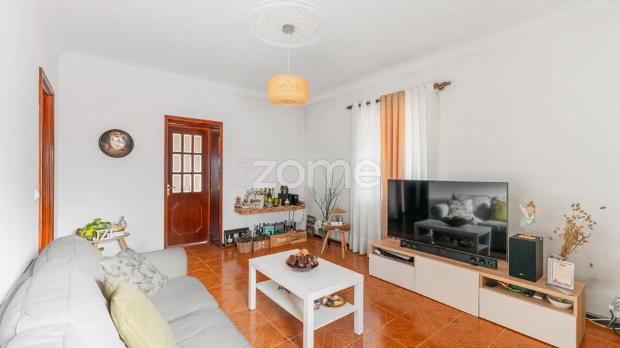 Moradia T4 para Venda em Anta e Guetim
