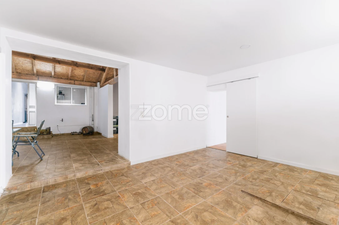 Moradia T4 para Venda em Anta e Guetim Foto 24