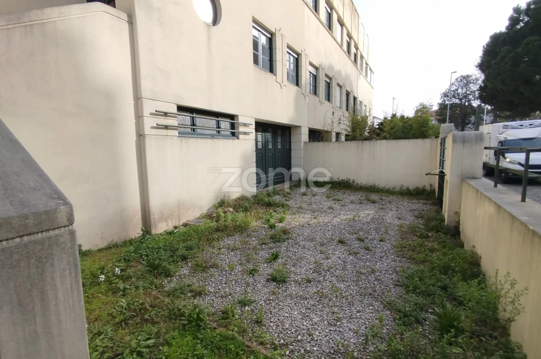 Moradia T3 para Arrendamento em Ramalde Foto 2