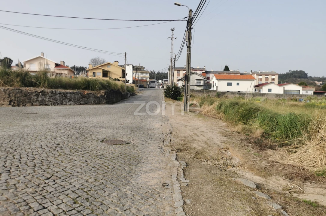 Terreno para Venda em Serzedo e Perosinho Foto 16