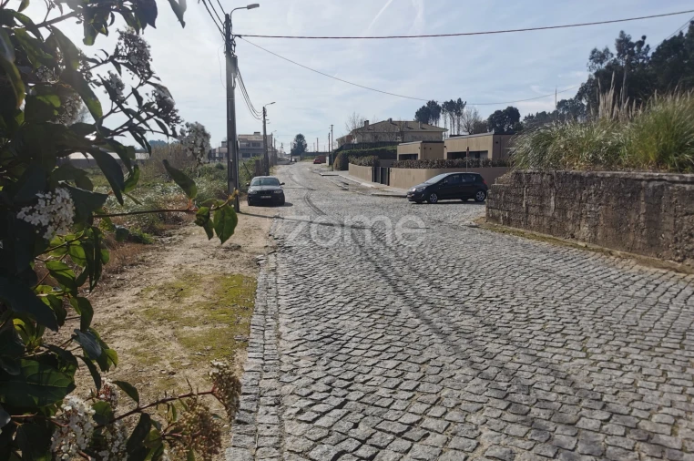 Terreno para Venda em Serzedo e Perosinho Foto 21