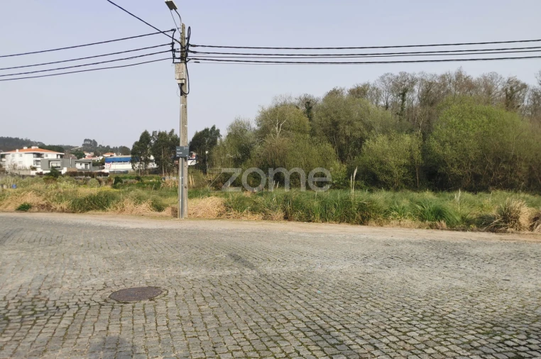 Terreno para Venda em Serzedo e Perosinho Foto 18