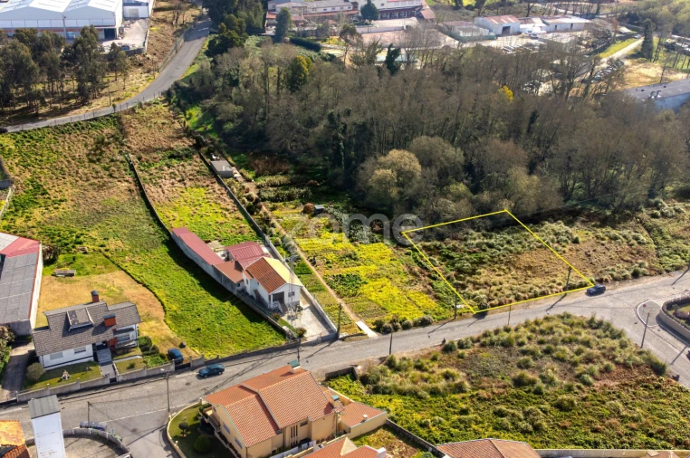 Terreno para Venda em Serzedo e Perosinho Foto 5