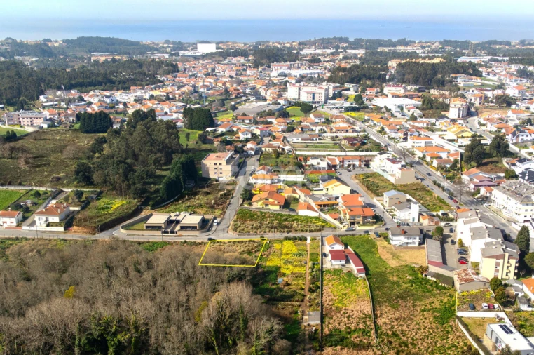 Terreno para Venda em Serzedo e Perosinho Foto 9